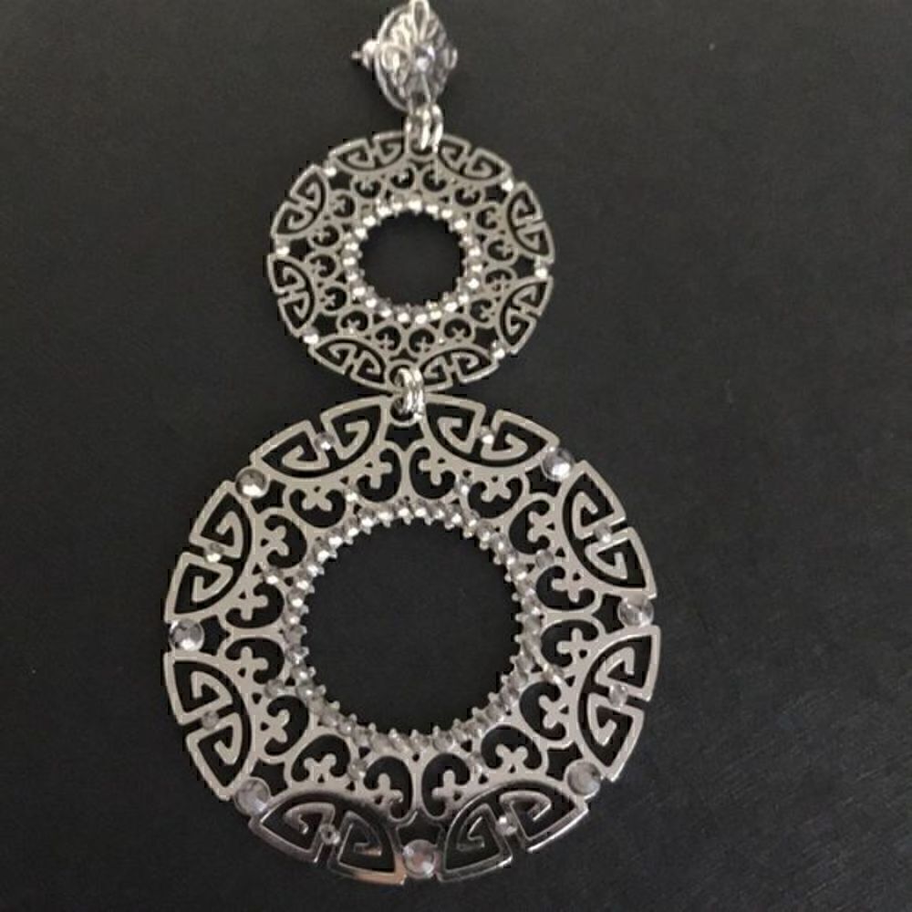 Silver UK Swarovski crystals earrings ✨
